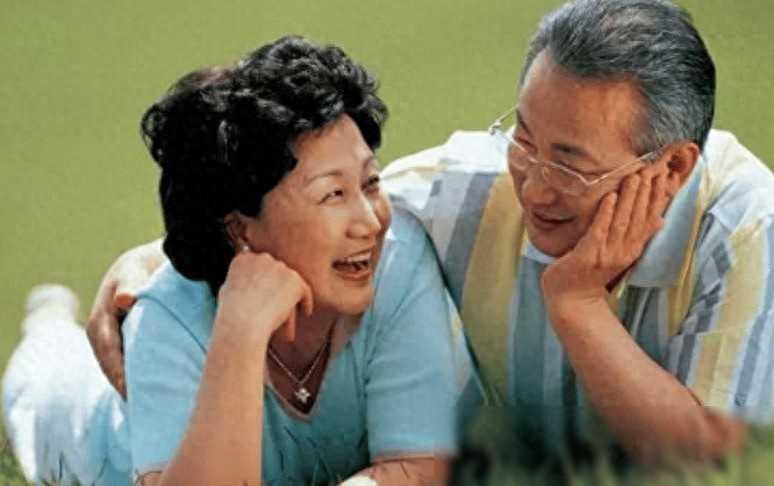 79年我在电所上班，父亲交公粮被验收员为难，我直接拉了粮站电