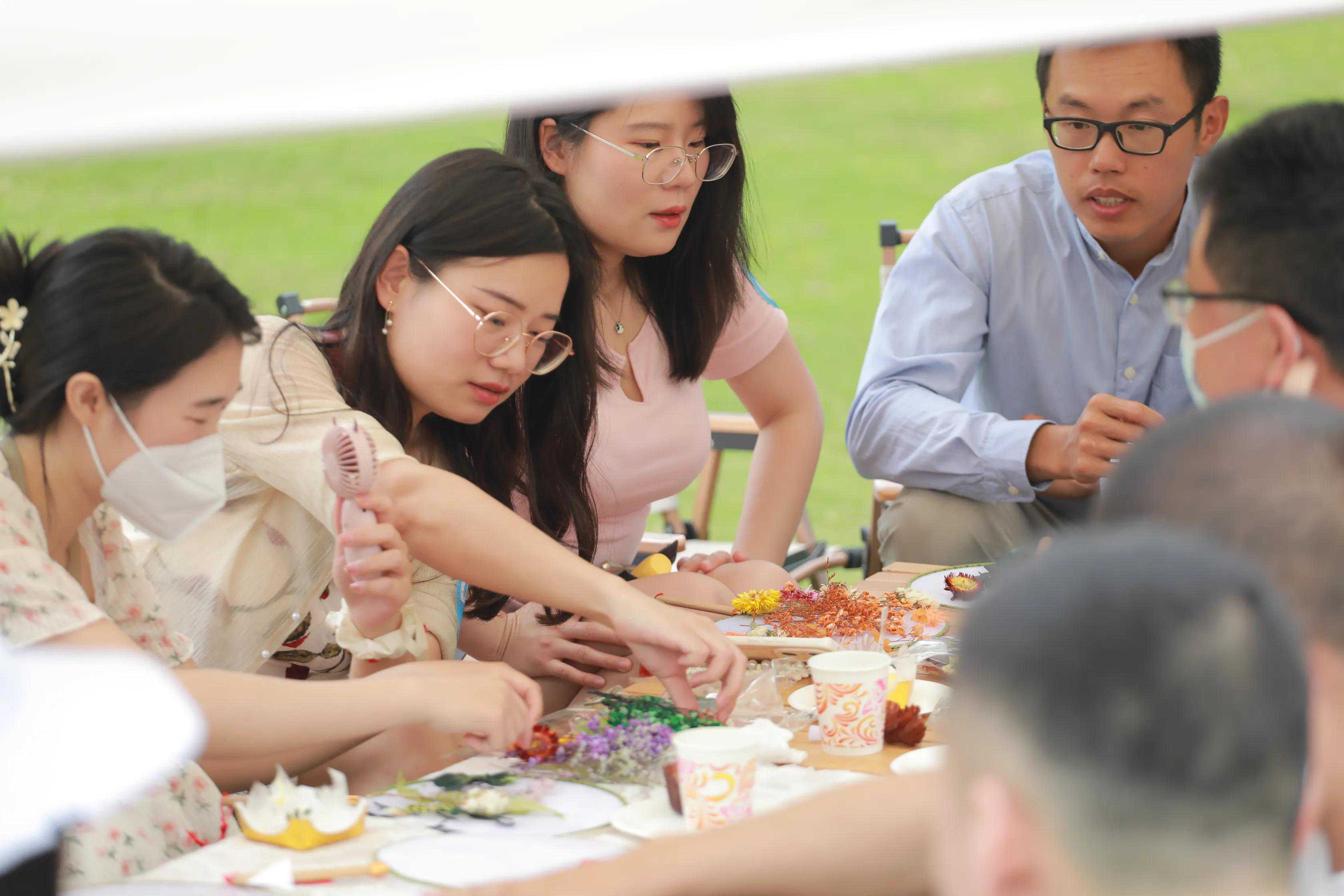 俊男靓女相约落雁，音乐派对式露营相亲会好时髦！