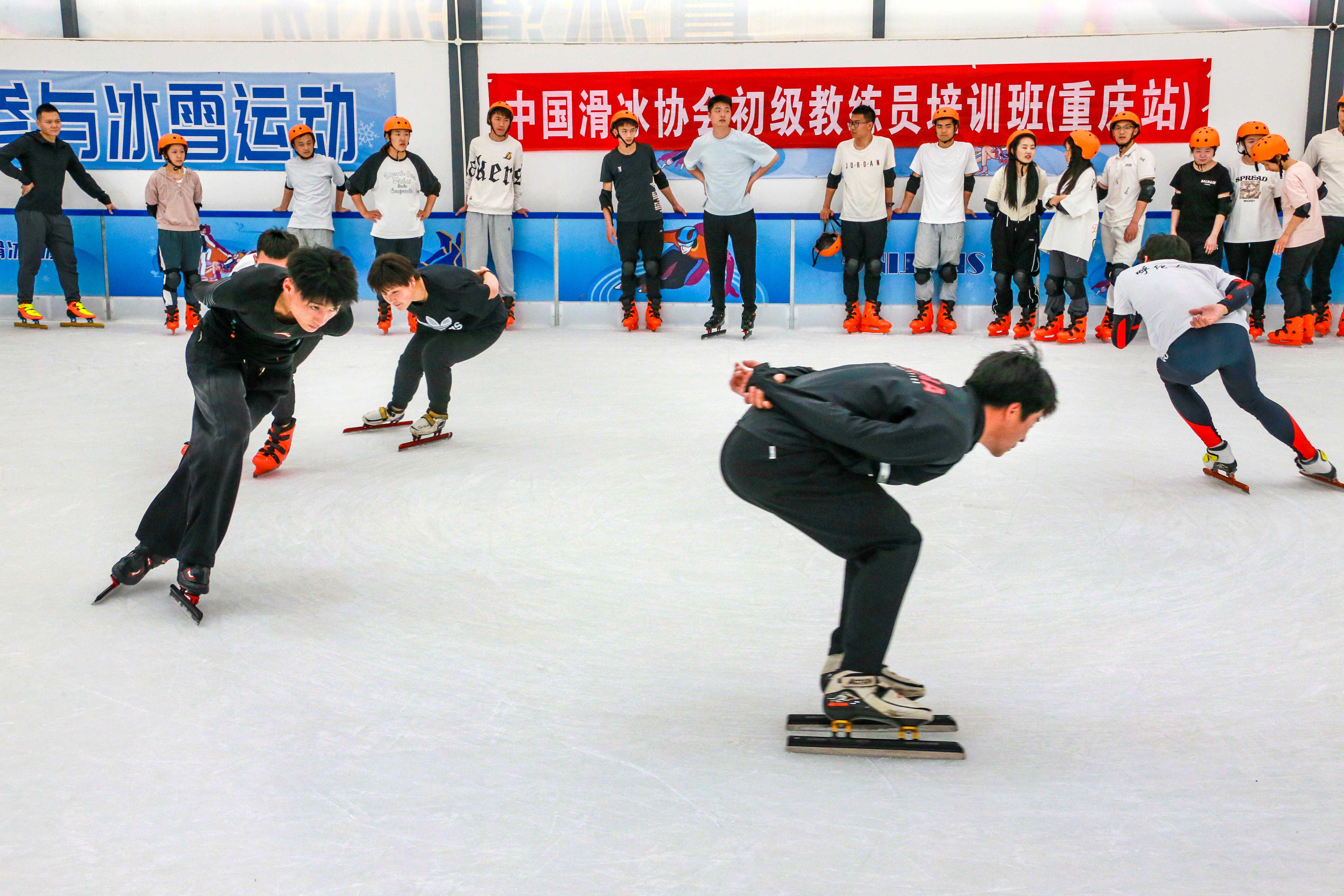 千万别进所谓单身俱乐部，我被骗出国，回来怀有身孕还精神失常