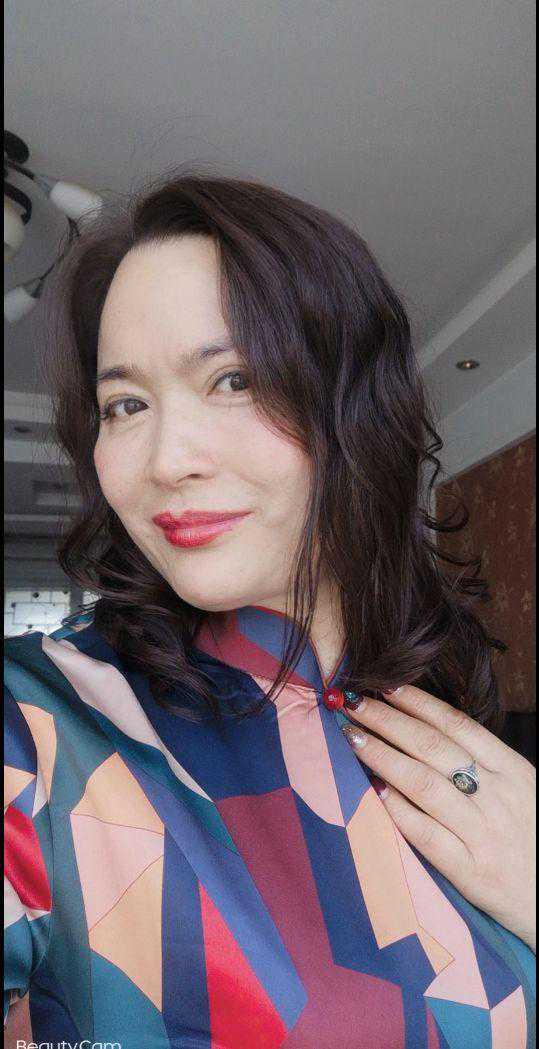 找个收入万元的老公，洛阳美女「温馨」想被人娶