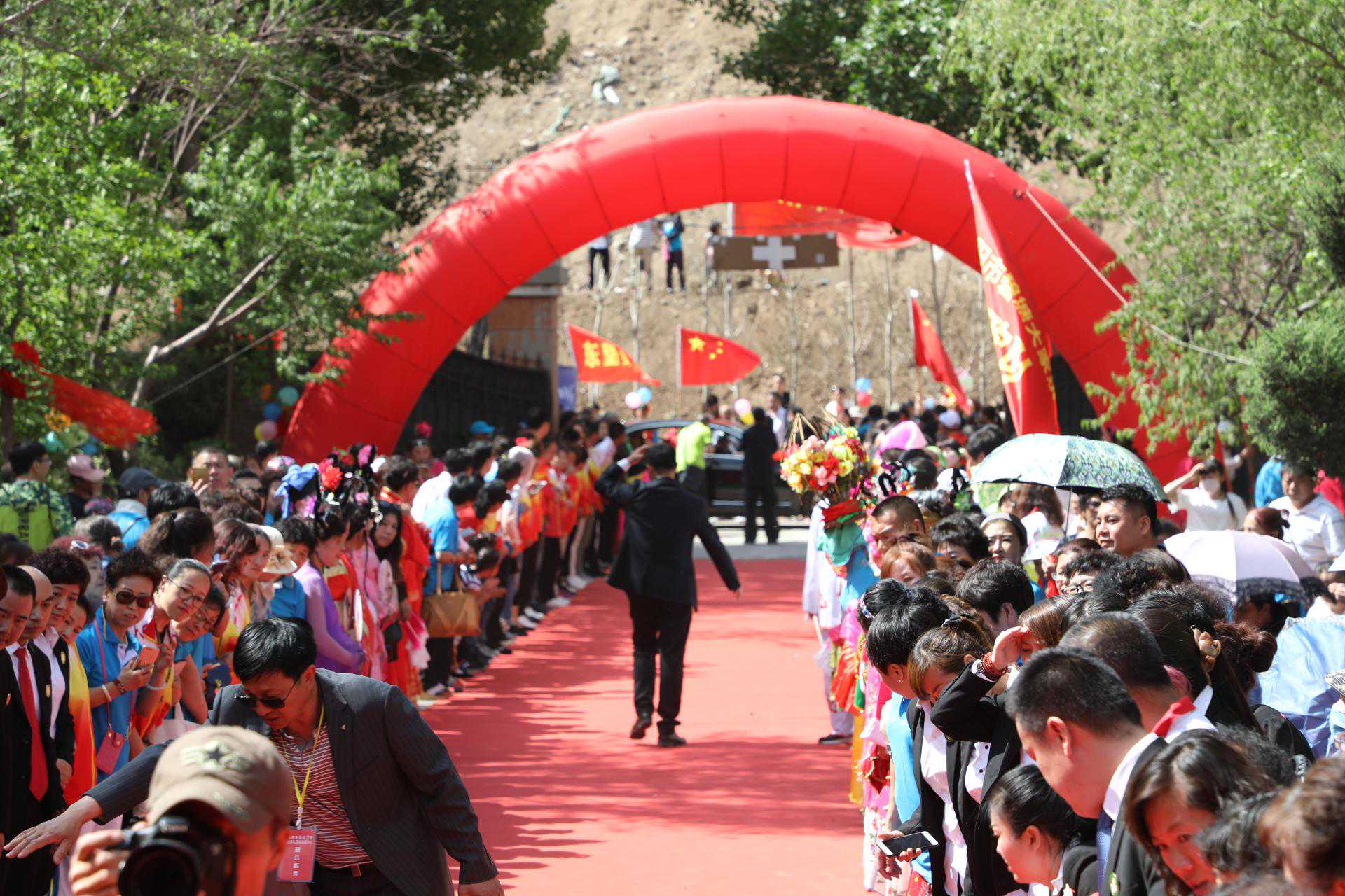 深思与感动！付妈妈给无依无靠的4名刑释人员找媳妇找工作获好评