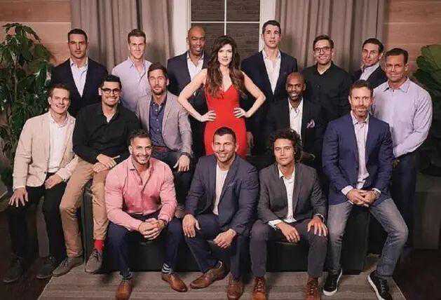 美国奇葩真人秀：41岁富婆和15位男嘉宾相亲，让她怀孕就是真爱