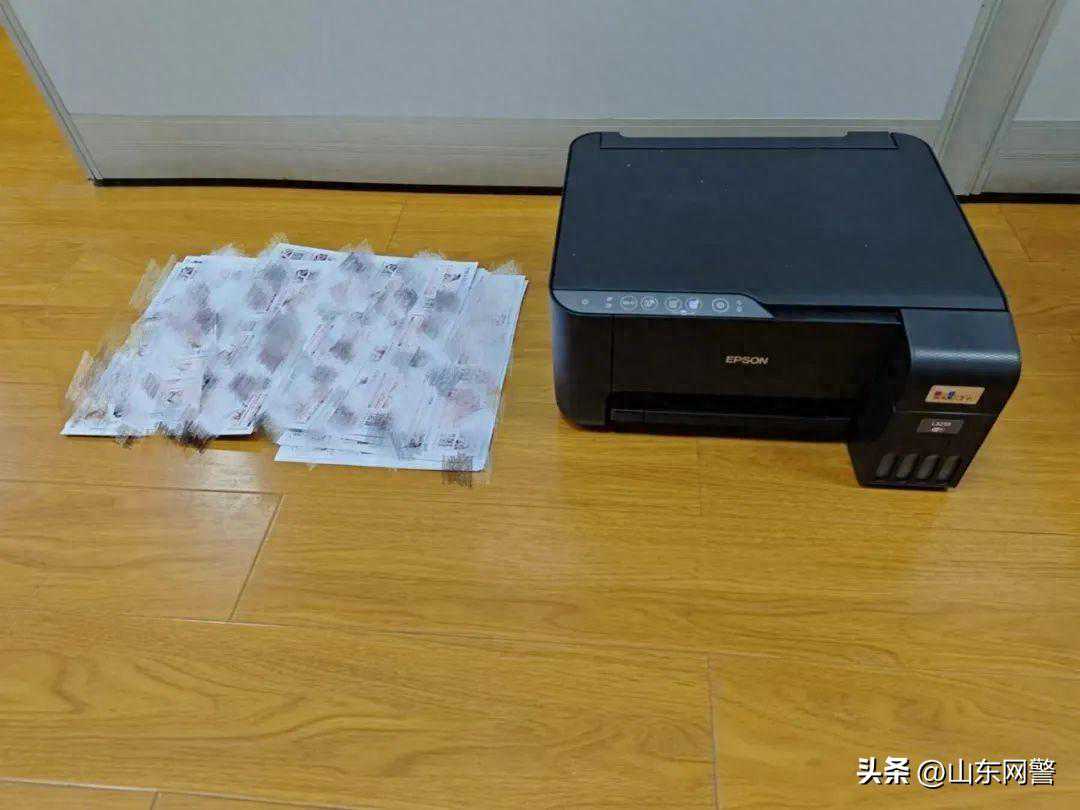 露骨的照片、醒目的二维码，我的艳遇终于来了！