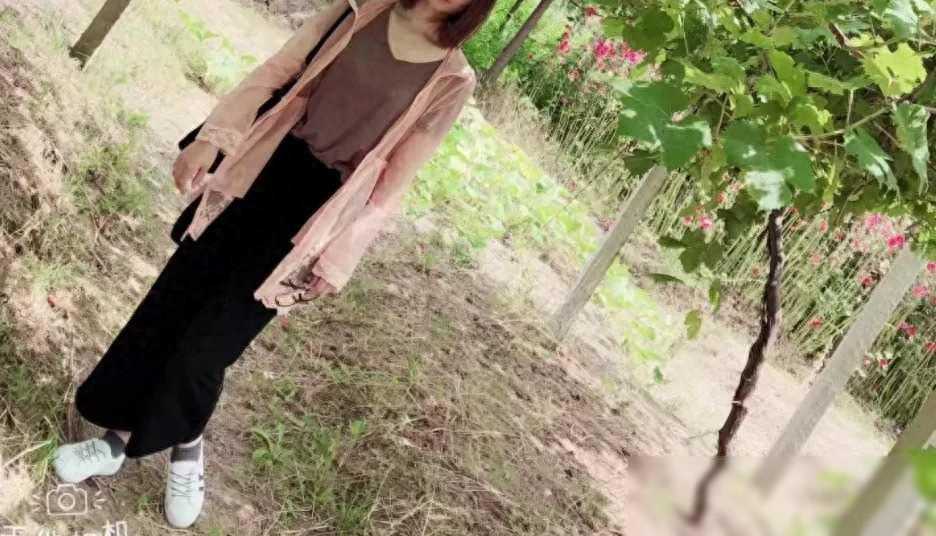 上海一35岁单身美女在相亲网站上发布征婚启事…这位美女19