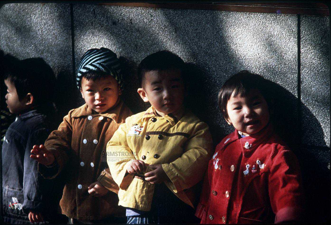 成都一美女相亲吃瘪，问大爷情况，大爷瞪眼拒绝：我都抱孙子了