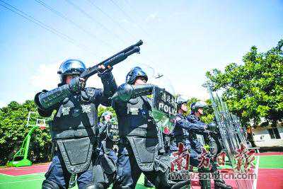 推进平安清远建设 守好广东北大门