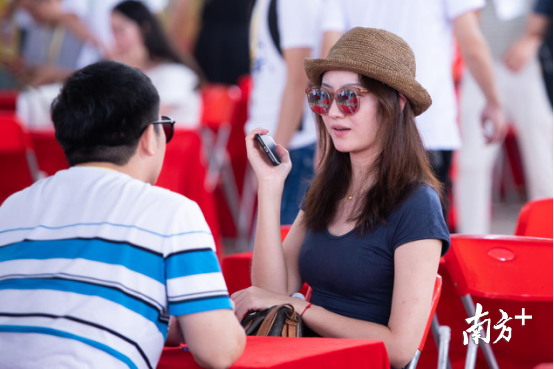 小长假首日2682名单身男女东莞相亲，131对牵手成功