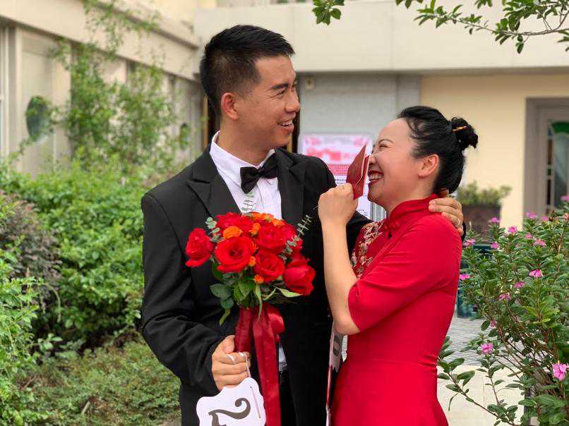 广州：婚俗改革酝酿新婚尚，户外颁证简约又浪漫
