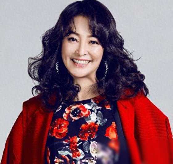 扬言绝不嫁中国人的李勤勤真的做到了，一婚嫁日本，二婚嫁美国！