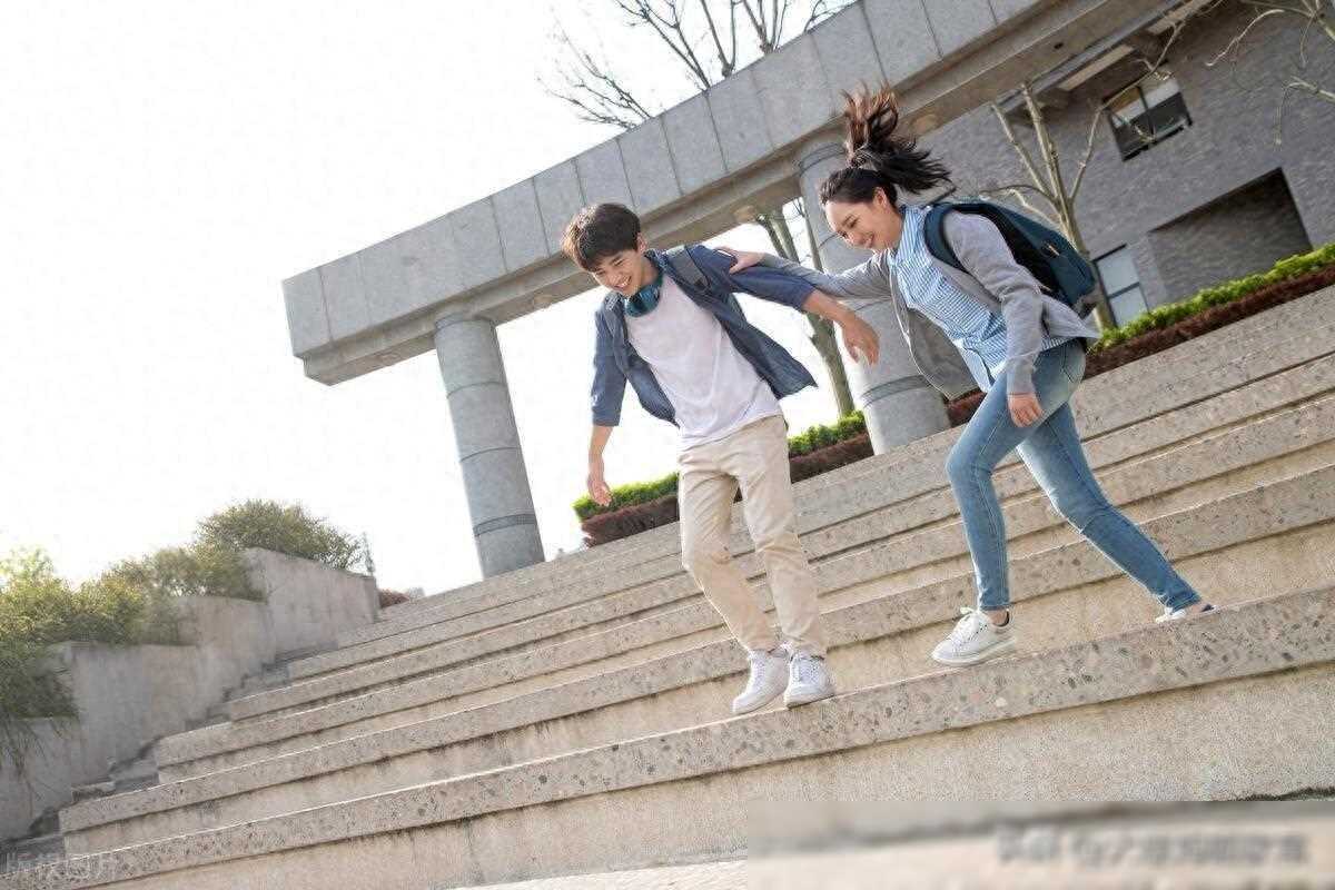 女儿恋爱7年，眼看要结婚得知亲家公年轻时犯过事，这婚还能结吗