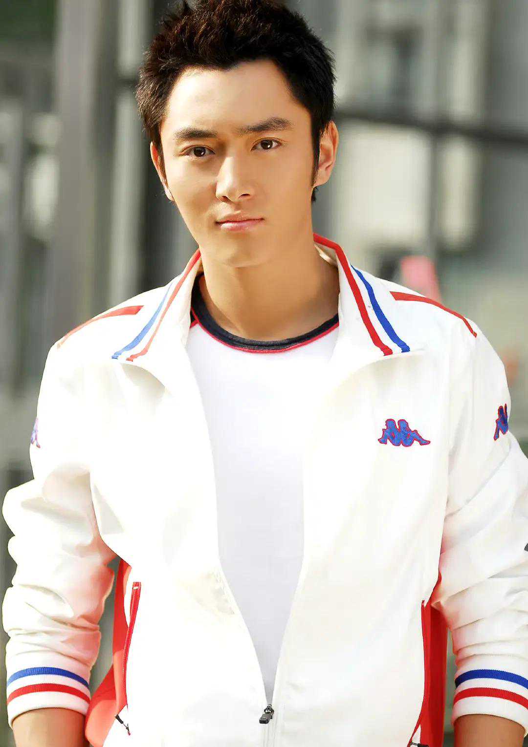 李东学：长相帅气戏也好，为何41岁依旧未婚