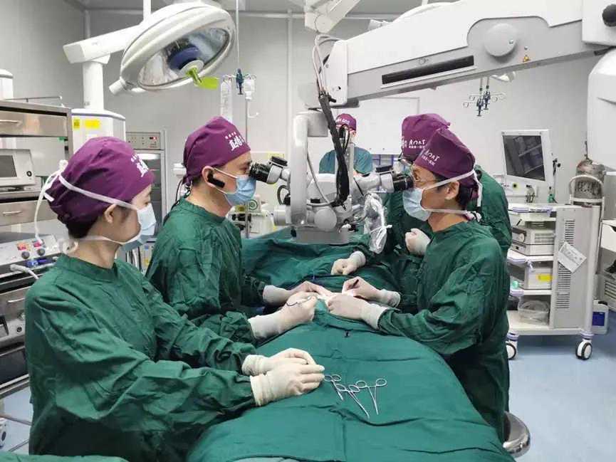 结婚两年，小伙才知道自己“不行”！原来是小时候“蛋蛋”消失过