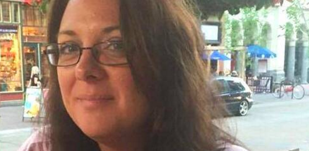 女子寻找母亲传下的婚戒十几年无果，最终通过网络找回