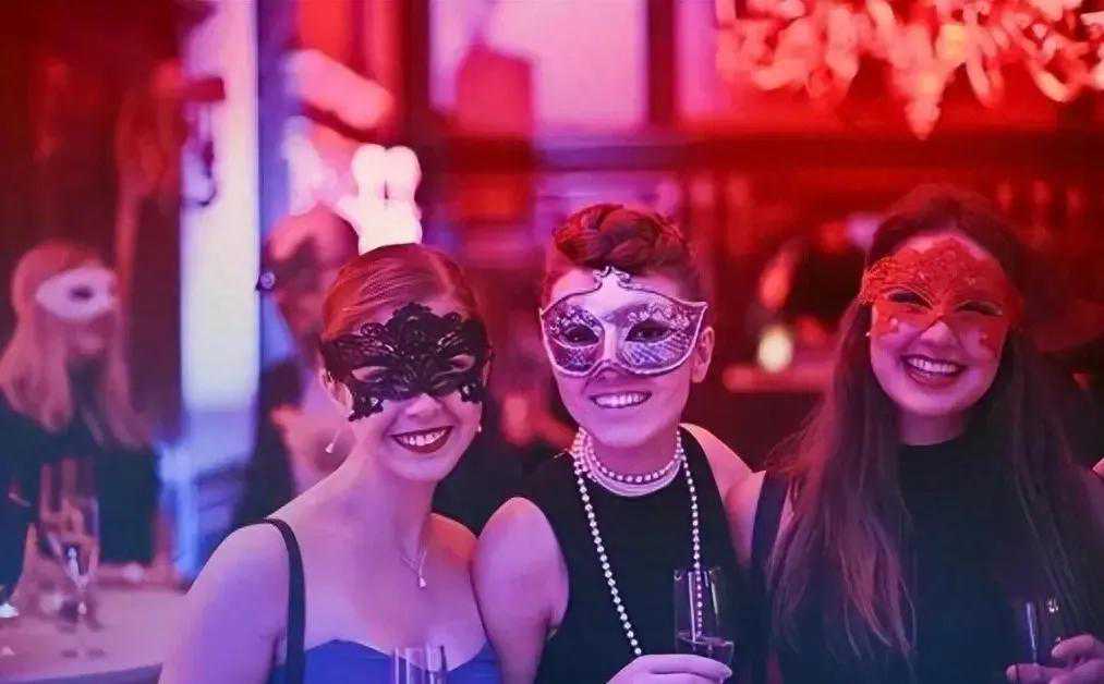 成人"玩具"销量涨11倍，60%成交来自已婚女性！背后原因很无奈。