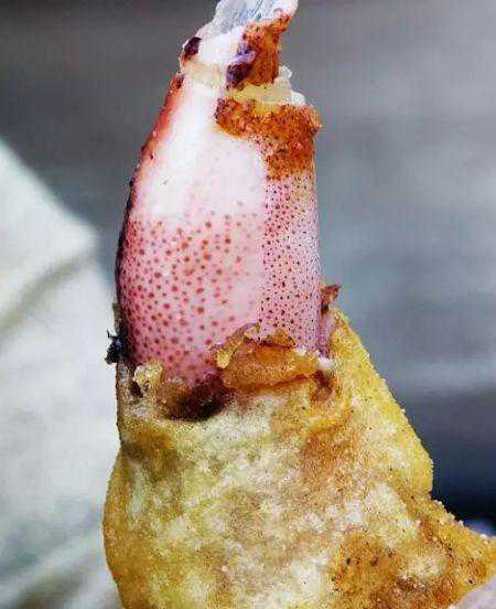 官宣恋情仅62天后，她就承认了当妈的身份，才28岁就结婚了