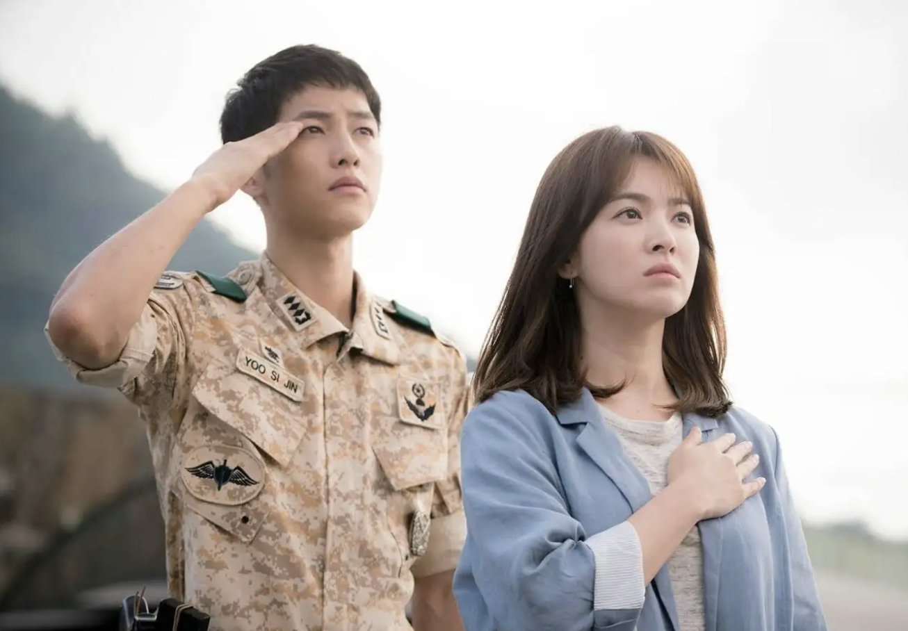 36岁宋仲基也“发腮”了？和宋慧乔离婚这3年，他都经历了什么？