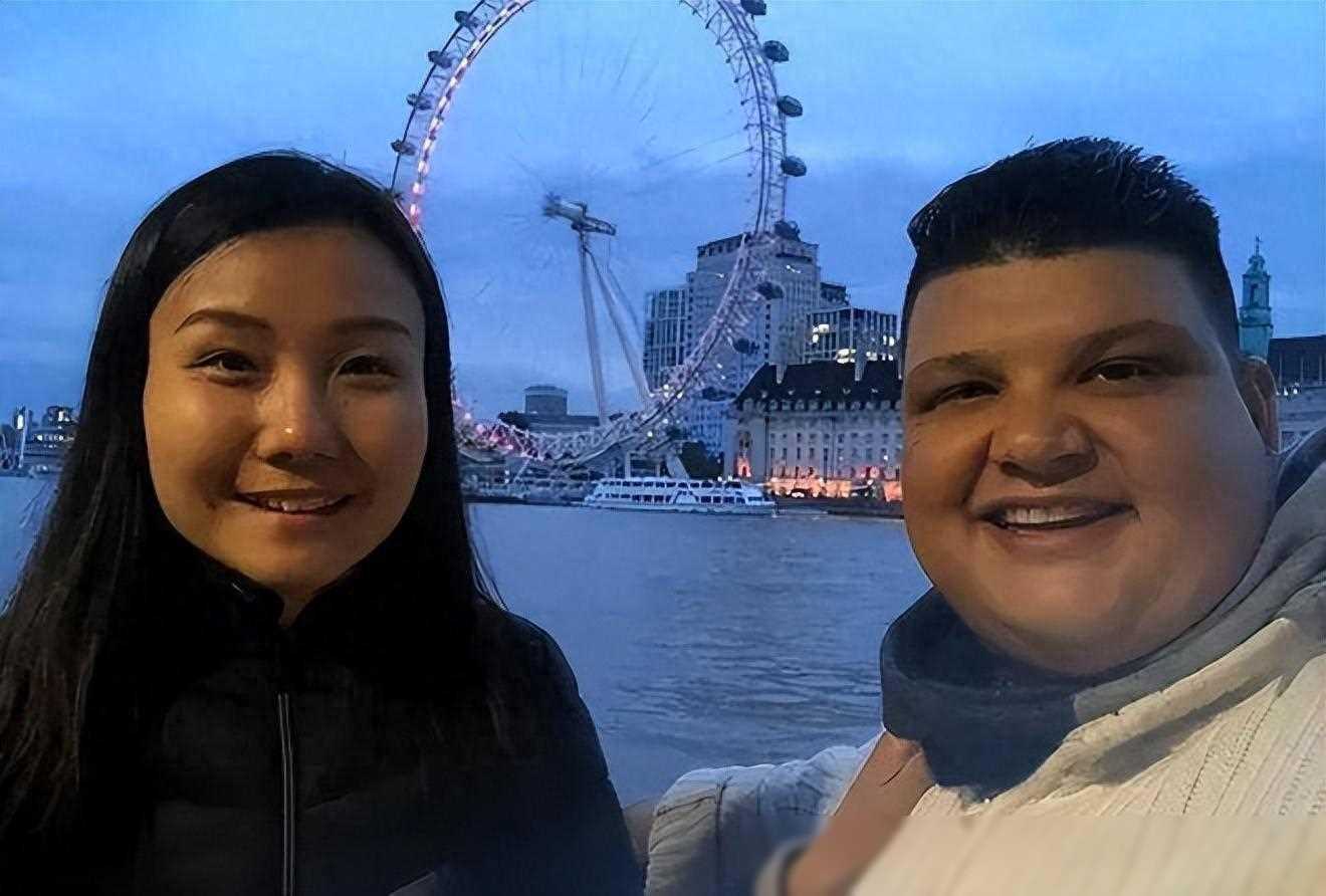 女孩不顾父母与美国400斤大胖子结婚，13年过去，现在如何了