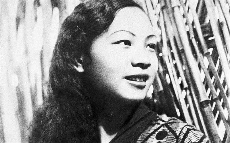 金焰：离婚王人美再娶秦怡，酗酒不忠躺倒20年，弥留时愧疚不已