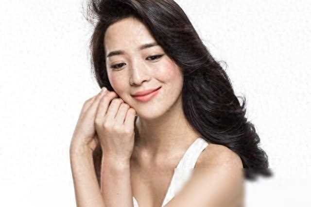 表姐今年44岁了，清华大学毕业，1个结婚条件，就难倒了一众人