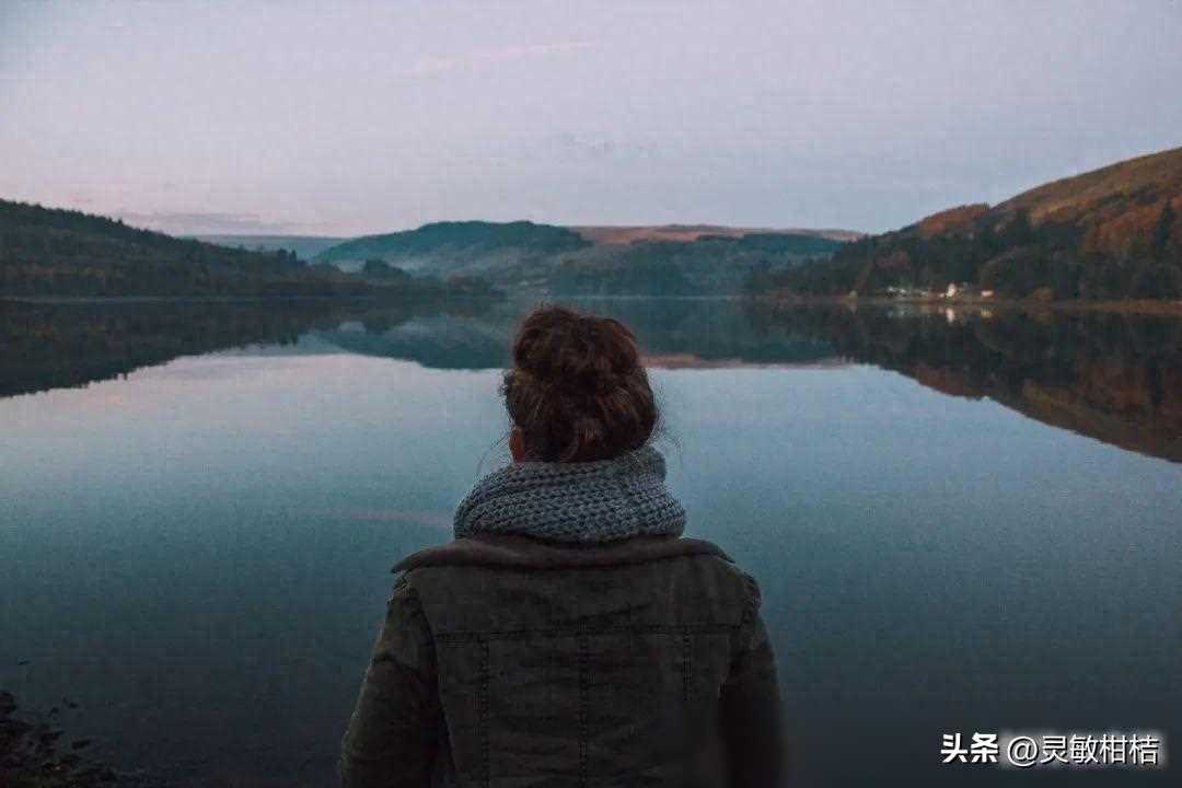 已婚男人，有这几种行为，多半是想将你发展成“情人”看到评论我