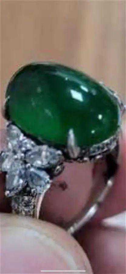 从9楼落至河沟的翡翠历经三天被找到，物主：是婚戒，价值百万