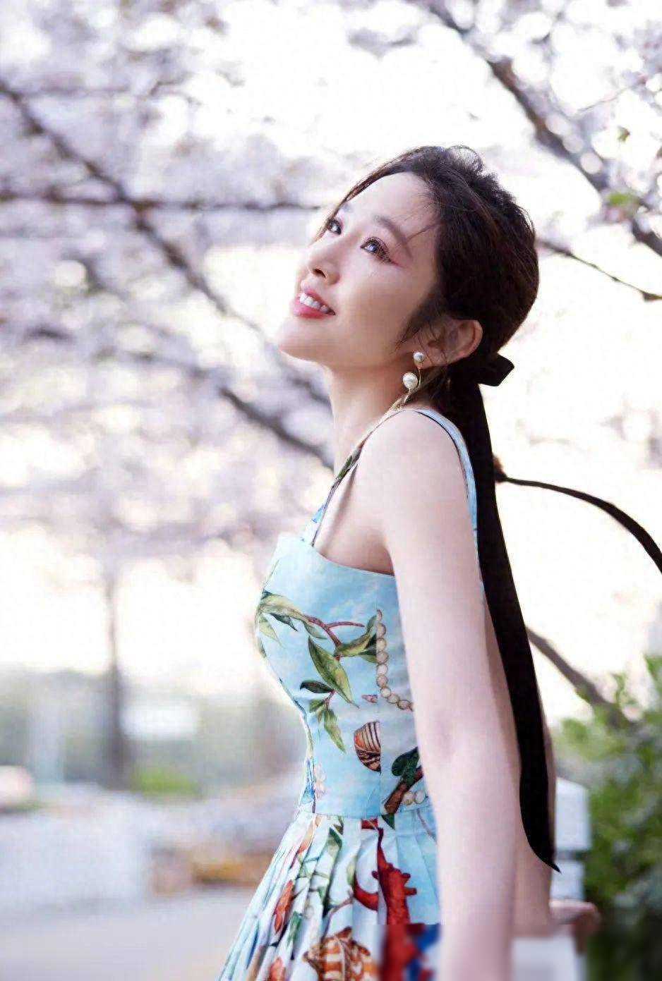 张若昀唐艺昕婚变？蔡徐坤脱单？曾舜晞舔到二番男主？魏大勋没戏