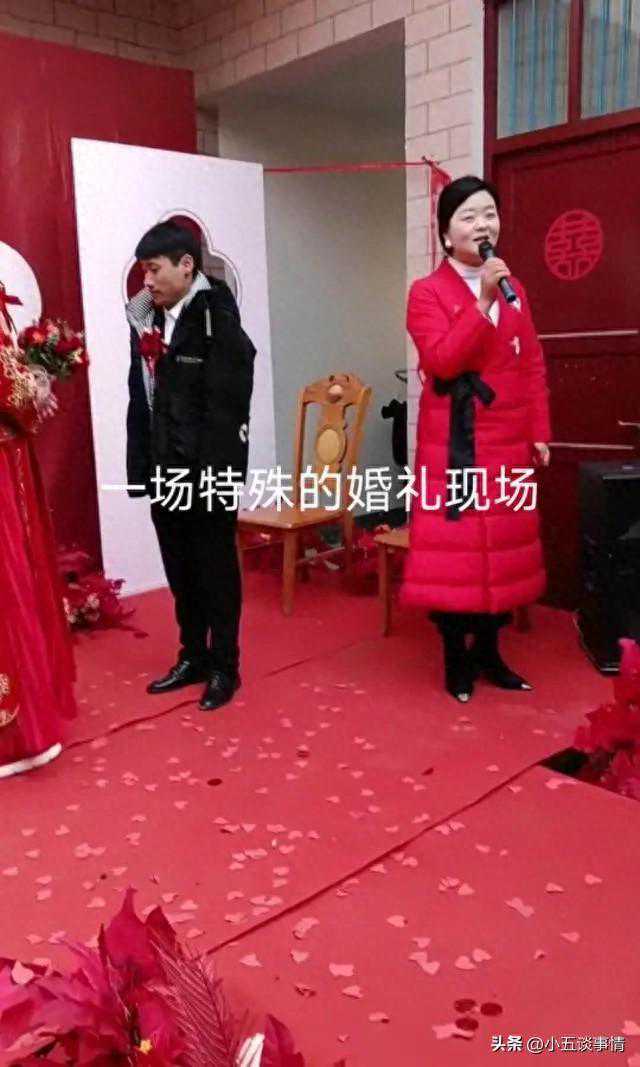陕西新郎幽默婚礼：娶了个高大威猛新娘！花一样的价格，挑个大的