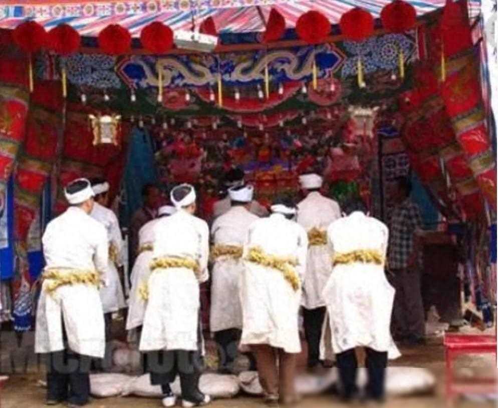 婆婆去世后小叔子跟我长大，他结婚后回来，我看到他的脸大发雷霆