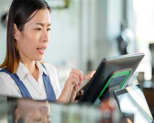 明星结婚，觉得谁的婚纱最美？办一场婚礼你一辈子都赚不到