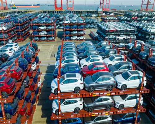 男子嫌女儿太丑闹离婚 起诉妻子整容骗婚获赔75万