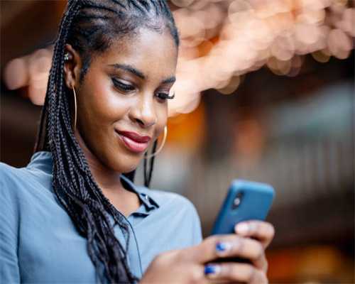 结婚人数创新低，婚礼消费在升级！兼职婚礼管家不愁月入过万，精品婚纱摄影室已“爆单”