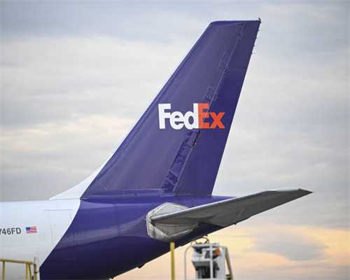 英年早婚什么意思 英年早婚是什么梗出处哪里