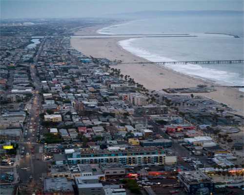 山东婆婆婚礼当天给二婚儿媳铺粉色被套，新娘怒斥：你几个意思